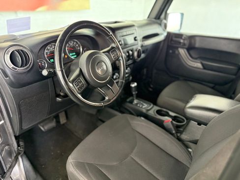 Used 2018 Jeep Wrangler Unlimited Sport S image 21