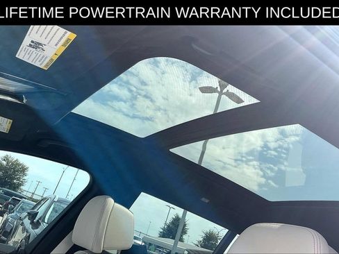 Used 2025 BMW X7 M60i AWD/4WD image 23