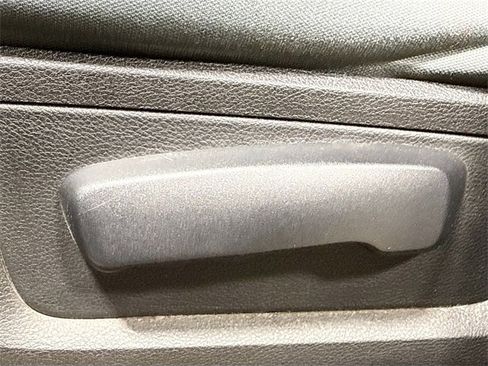 Used 2017 RAM 1500 Express image 19