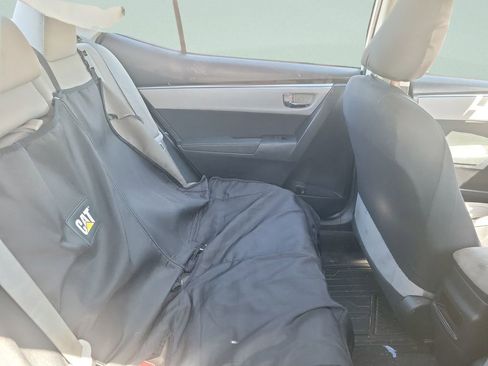 Used 2016 Toyota Corolla LE image 5