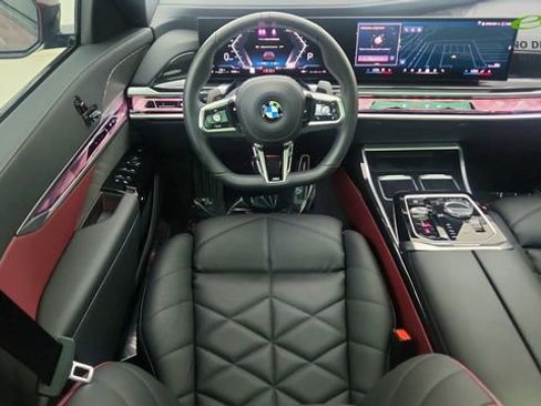 Used 2026 BMW 740i RWD image 34