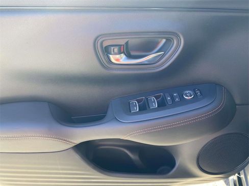 Certified 2025 Honda HR-V Sport image 14