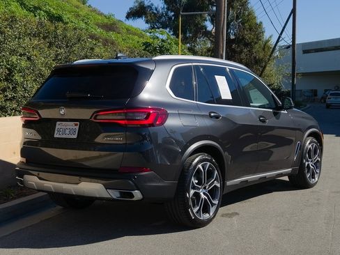 Used 2023 BMW X5 xDrive40i w/ Premium Package image 5