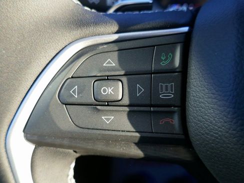 New 2025 Jeep Grand Cherokee L Altitude image 17