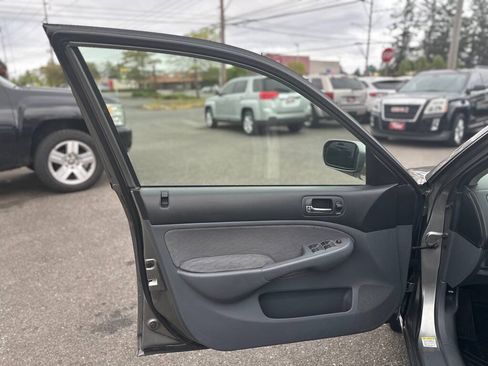 Used 2005 Honda Civic Hybrid Sedan image 11