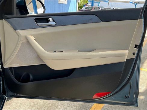 Used 2016 Hyundai Sonata SE image 22