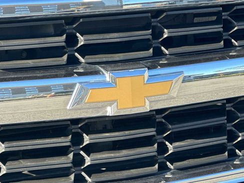 Used 2018 Chevrolet Silverado 1500 LT w/ All Star Edition image 34