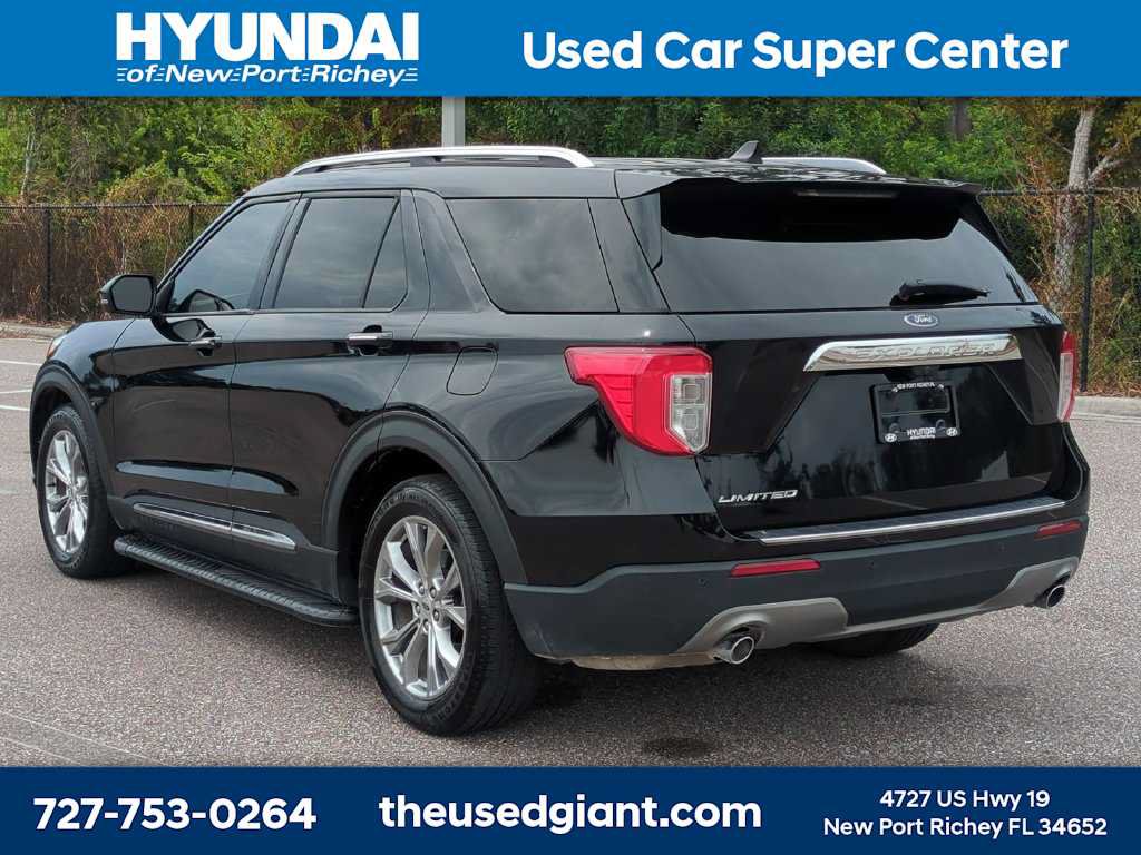 Used 2022 Ford Explorer Limited w/ Equipment Group 301A RWD image 3