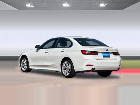 Used 2025 BMW 330i Sedan RWD image 3