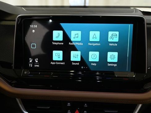 New 2026 Volkswagen Atlas Cross Sport SEL R-Line AWD/4WD image 5