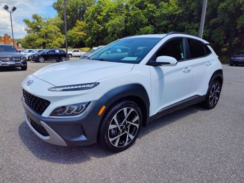 Used 2023 Hyundai Kona Limited FWD image 8