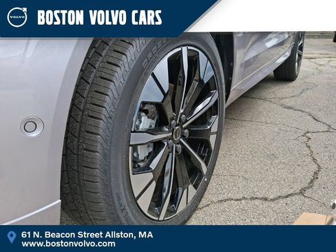 New 2026 Volvo XC60 B5 Plus w/ Protection Package Premier AWD/4WD image 4