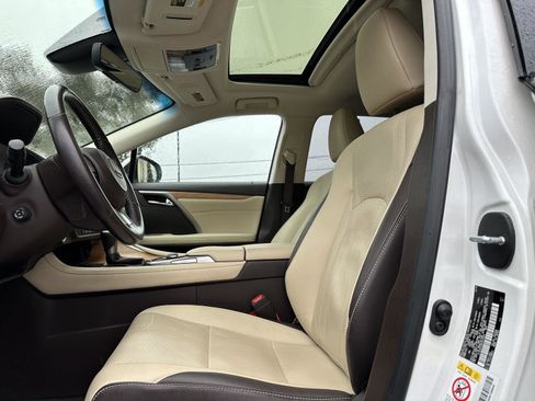 Used 2019 Lexus RX 350L image 11