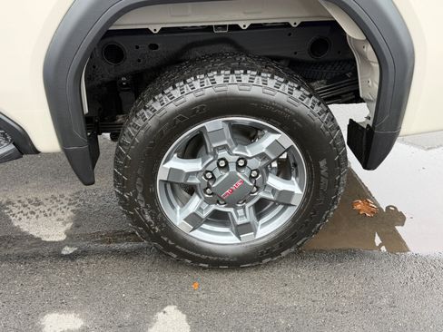 New 2026 GMC Sierra 2500 SLE w/ SLE Value Package; image 10