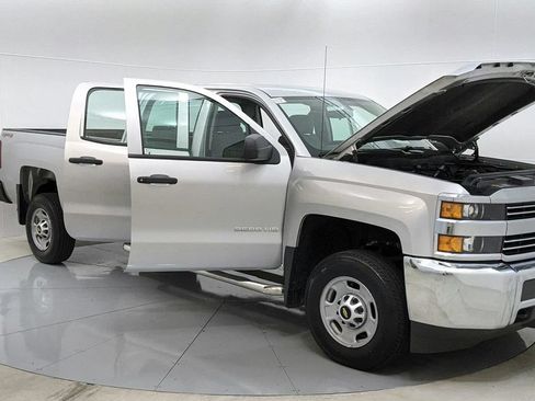 Used 2016 Chevrolet Silverado 2500 W/T w/ Snow Plow Prep Package AWD/4WD image 9