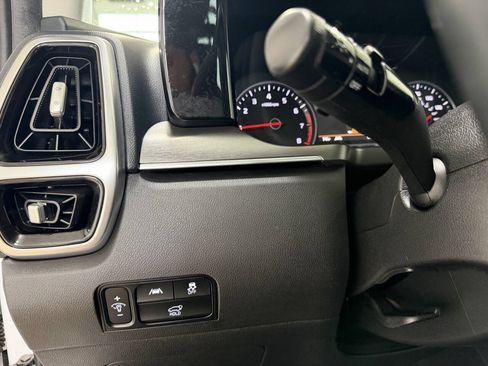 Used 2022 Kia Sorento SX FWD image 18