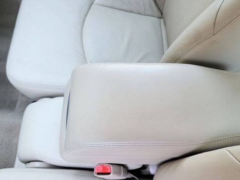 Used 2009 Buick LaCrosse CXL w/ Driver Confidence Package FWD image 20