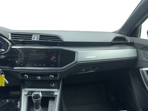 Used 2025 Audi Q3 2.0T Premium image 20