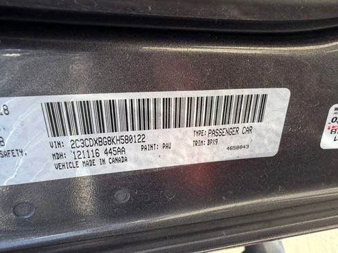 Used 2019 Dodge Charger SXT RWD image 14
