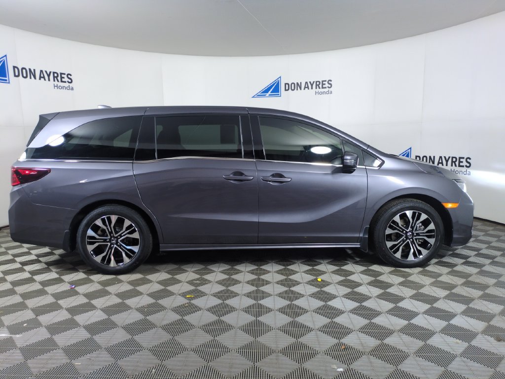 Certified 2026 Honda Odyssey Elite image 11