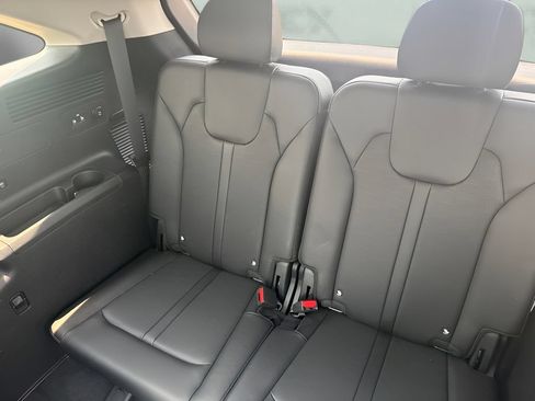 Used 2025 Kia Sorento SX AWD/4WD image 13