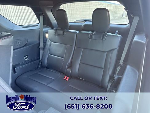 Used 2025 Ford Explorer ST-Line w/ ST-Line Street Pack image 36