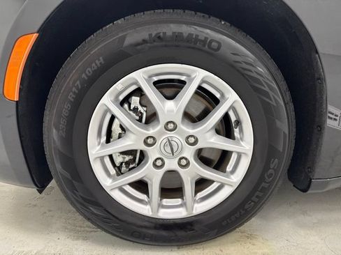 Used 2024 Chrysler Pacifica Touring-L FWD image 38