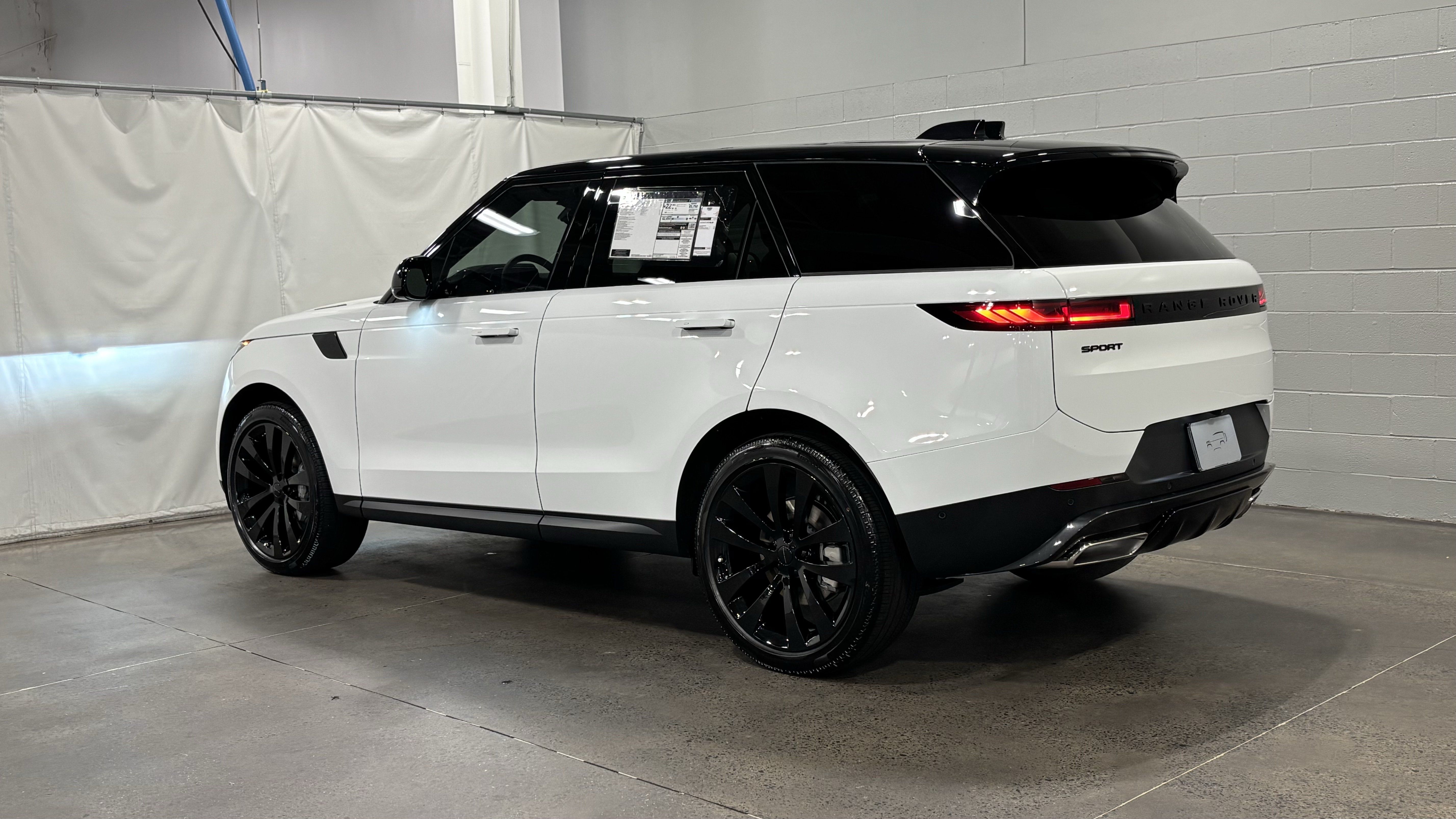 New 2026 Land Rover Range Rover Sport SE AWD/4WD image 12