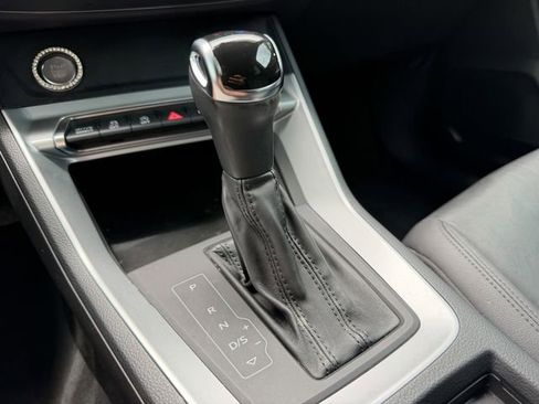 Used 2020 Audi Q3 2.0T Premium w/ Convenience Package AWD/4WD image 21