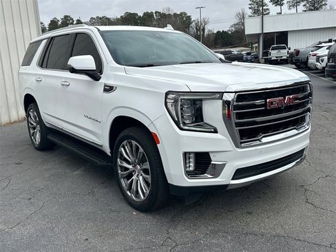 Used 2021 GMC Yukon SLT w/ SLT Luxury Plus Package image 4