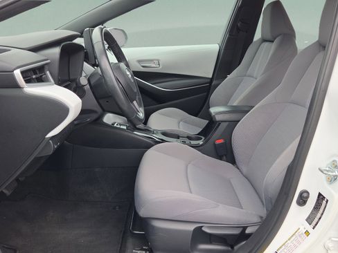 Certified 2024 Toyota Corolla SE FWD image 9
