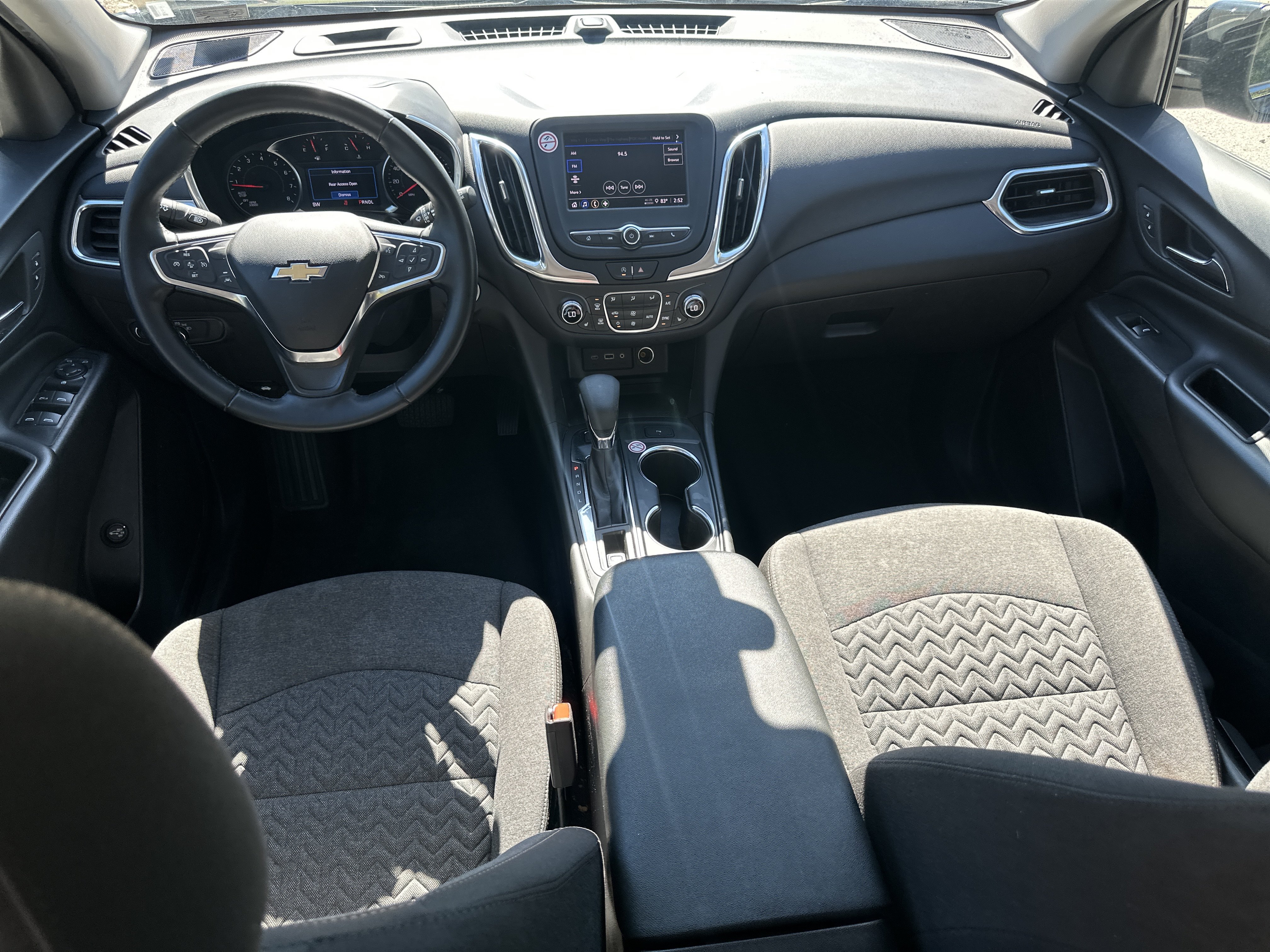 Used 2024 Chevrolet Equinox LT AWD/4WD image 22