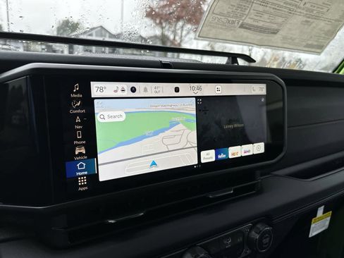 New 2026 Jeep Gladiator Rubicon w/ Technology Group image 18