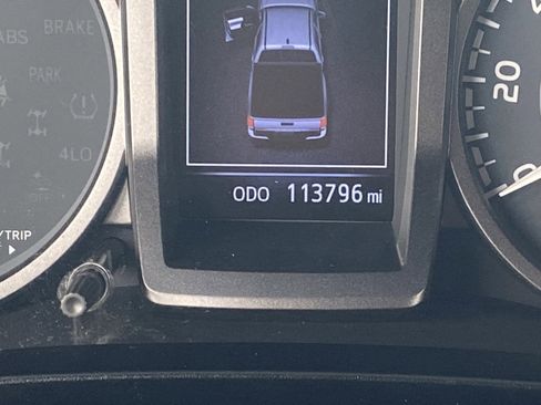 Used 2020 Toyota Tacoma TRD Sport w/ Technology Package image 32