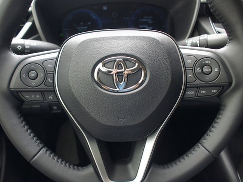 Used 2026 Toyota Corolla XLE FWD image 19