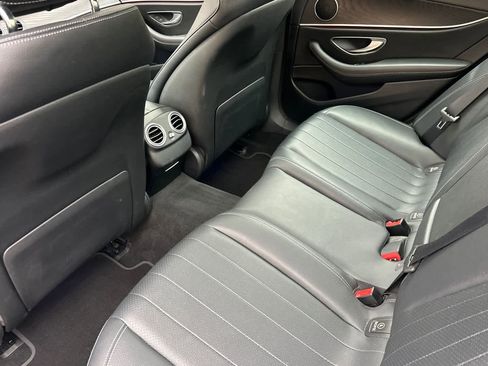 Used 2020 Mercedes-Benz E 350 Sedan image 11