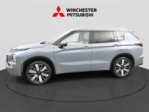 New 2025 Mitsubishi Outlander SEL image 4