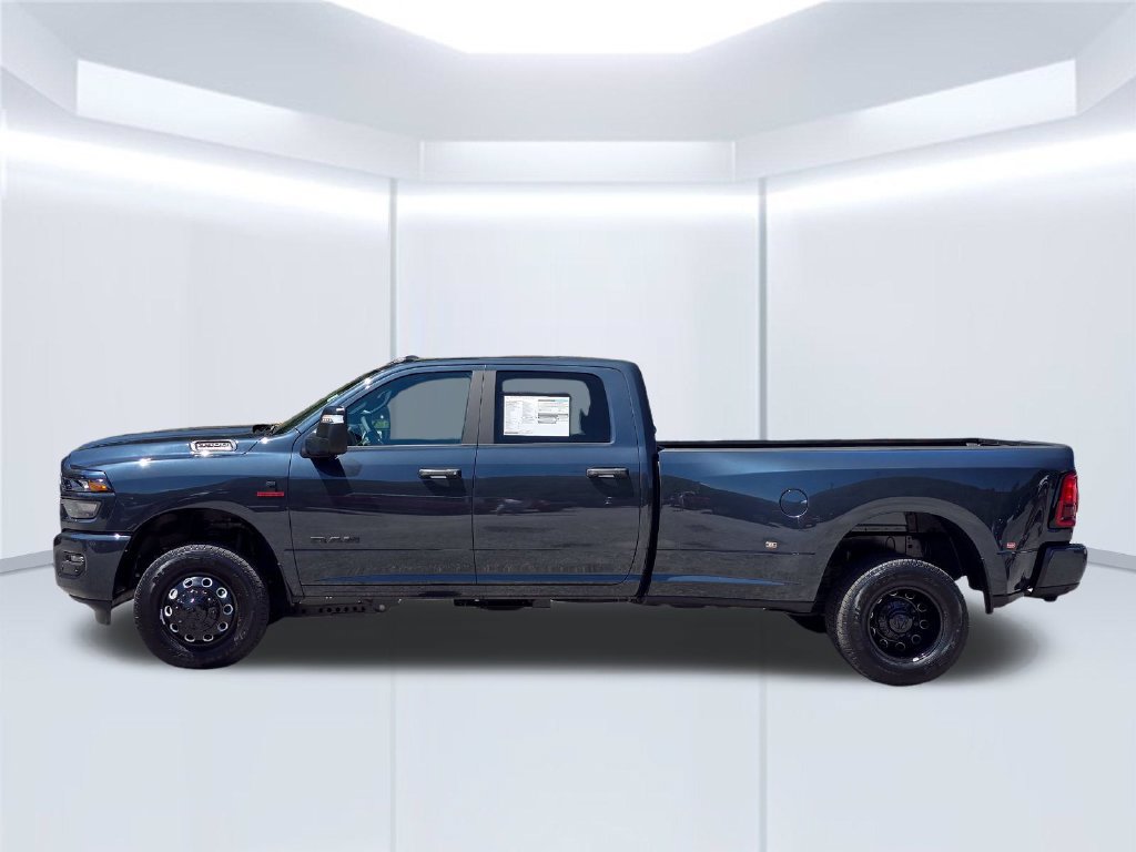 New 2026 RAM 3500 Big Horn AWD/4WD image 18