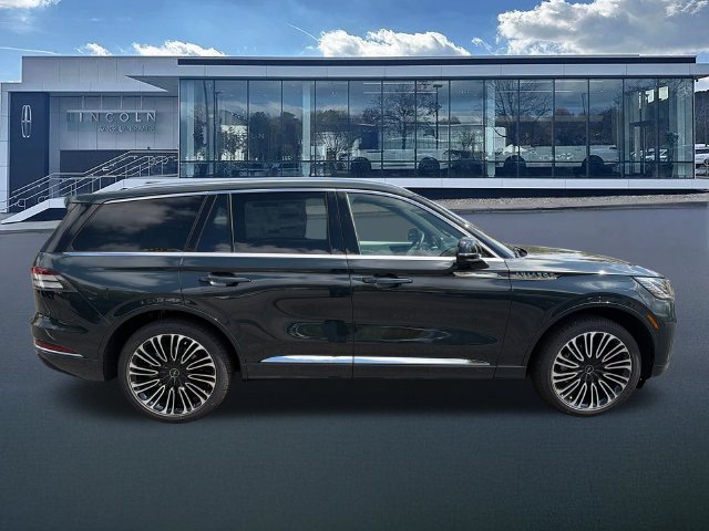 New 2027 Lincoln Aviator Black Label AWD/4WD image 9