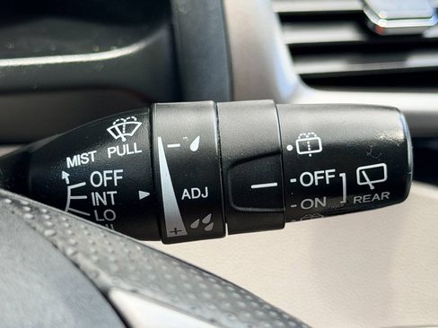 Used 2015 Honda Odyssey LX image 35