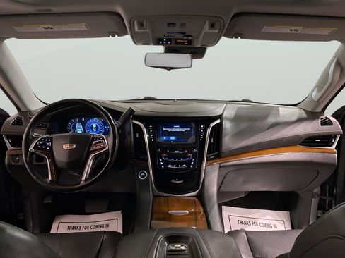 Used 2020 Cadillac Escalade Luxury image 16