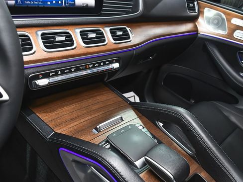 Used 2024 Mercedes-Benz GLE 450 4MATIC image 47