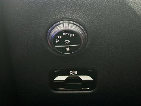 Certified 2024 Mercedes-Benz GLC 43 AMG 4MATIC image 10