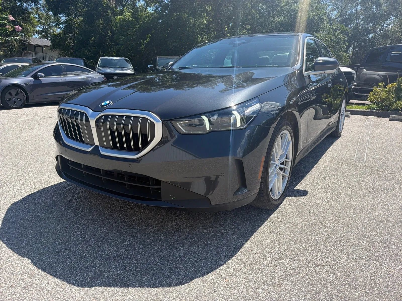 Used 2025 BMW 530i RWD image 2