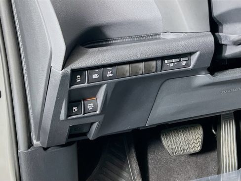 Used 2023 Toyota Sienna XSE w/ XSE Plus Package AWD/4WD image 10