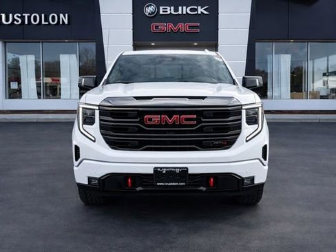 Used 2024 GMC Sierra 1500 AT4 w/ Technology Package image 2