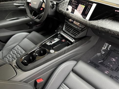 New 2026 Audi RS e-tron GT performance image 12