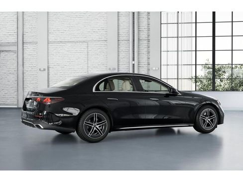 New 2026 Mercedes-Benz E 350 4MATIC Sedan image 19