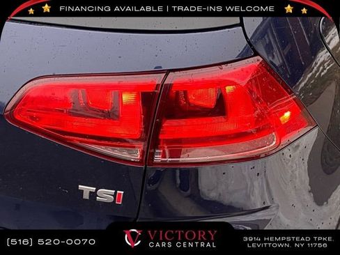 Used 2015 Volkswagen Golf S image 7