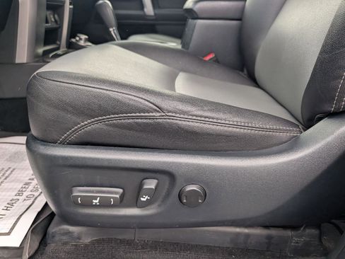 Used 2018 Toyota 4Runner SR5 Premium AWD/4WD image 8
